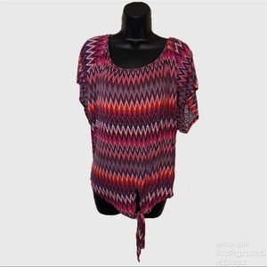 Ana chevron short sleeve top with tie